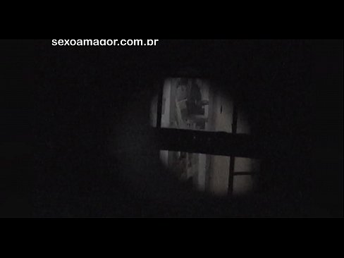 ❤️ Бландзінка таемна здымаецца на відэа з суседскага вуаерыста, схаванага за пустымі цэгламі ❌ Порна на be.cutebento.top